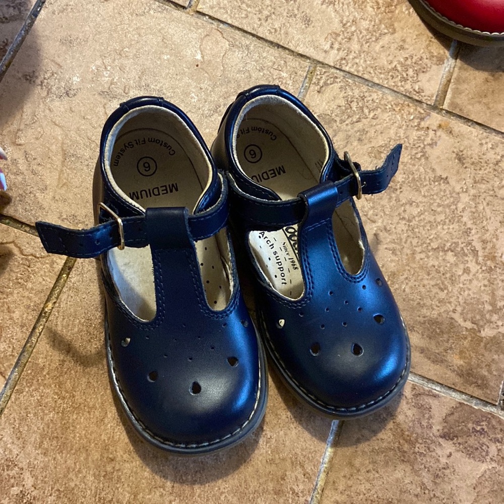 FootMates size 6 great condition